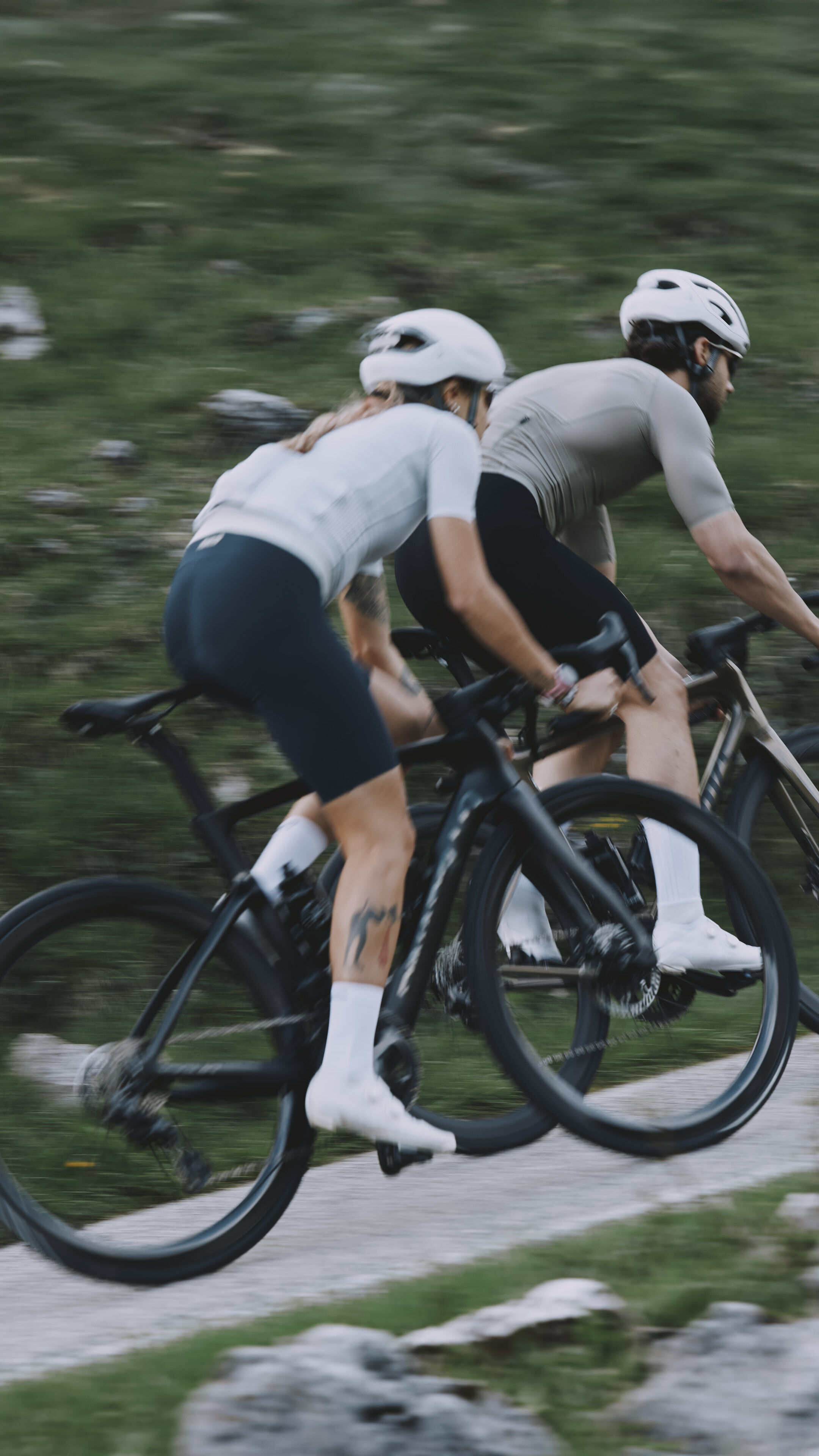 Accessories and clothing for cycling | Campagnolo